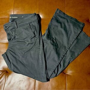 American Eagle sz 18 women’s kick boot chinos